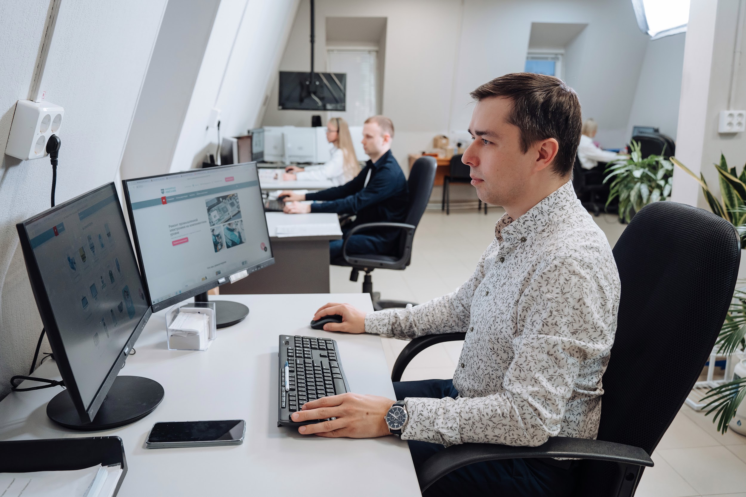 Менеджер по продажам